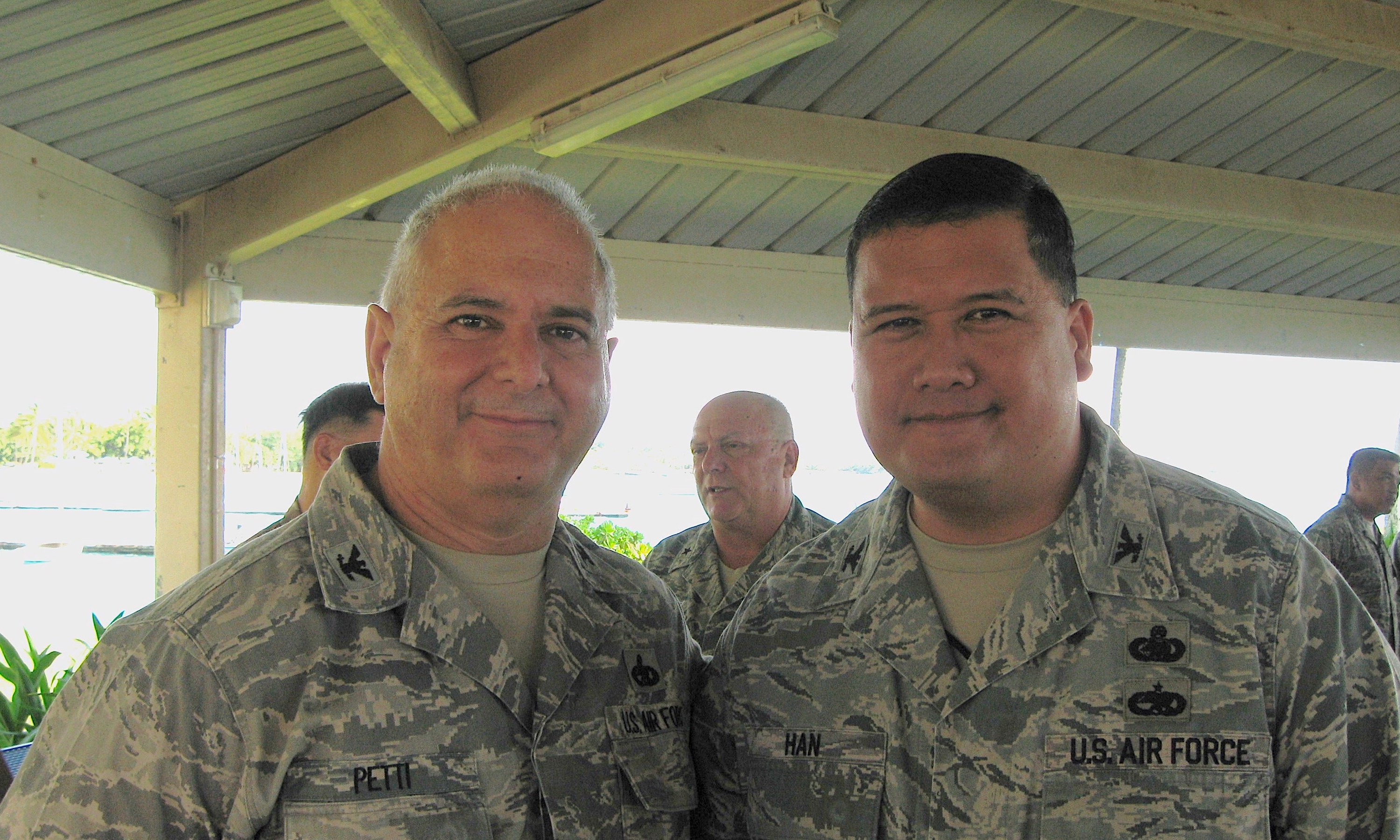 Hiang Commander Check Six – 2009: Two HIANG Colonels | Retiree News